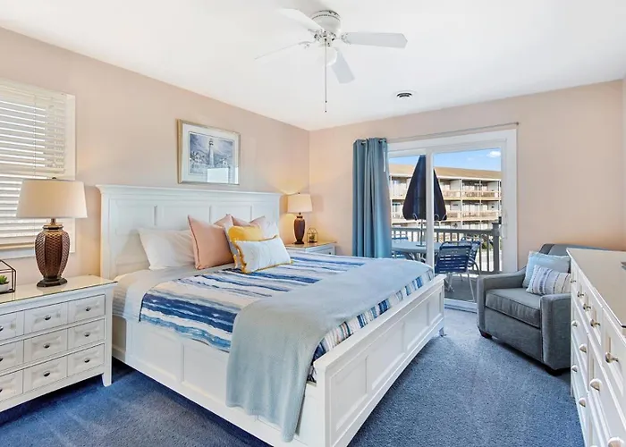 Lighthouse Point Villa